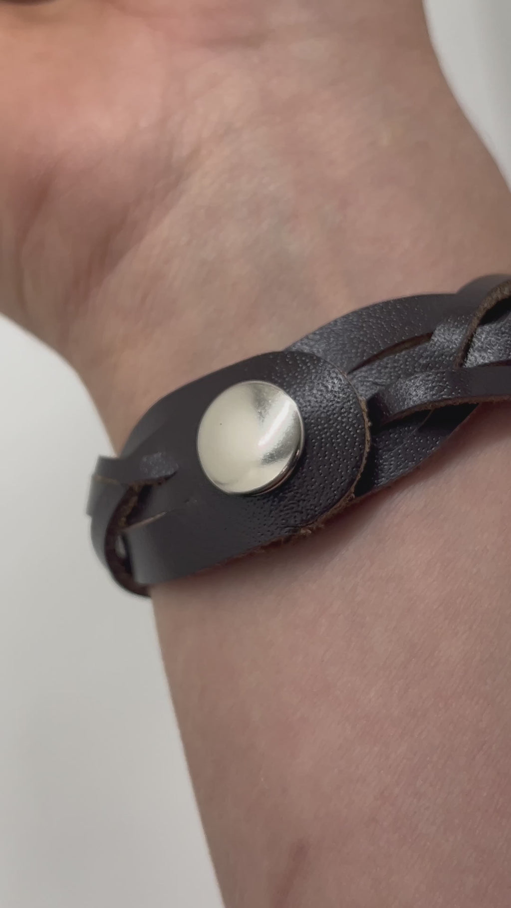 Leather Flower Bracelet - Weaved by hand