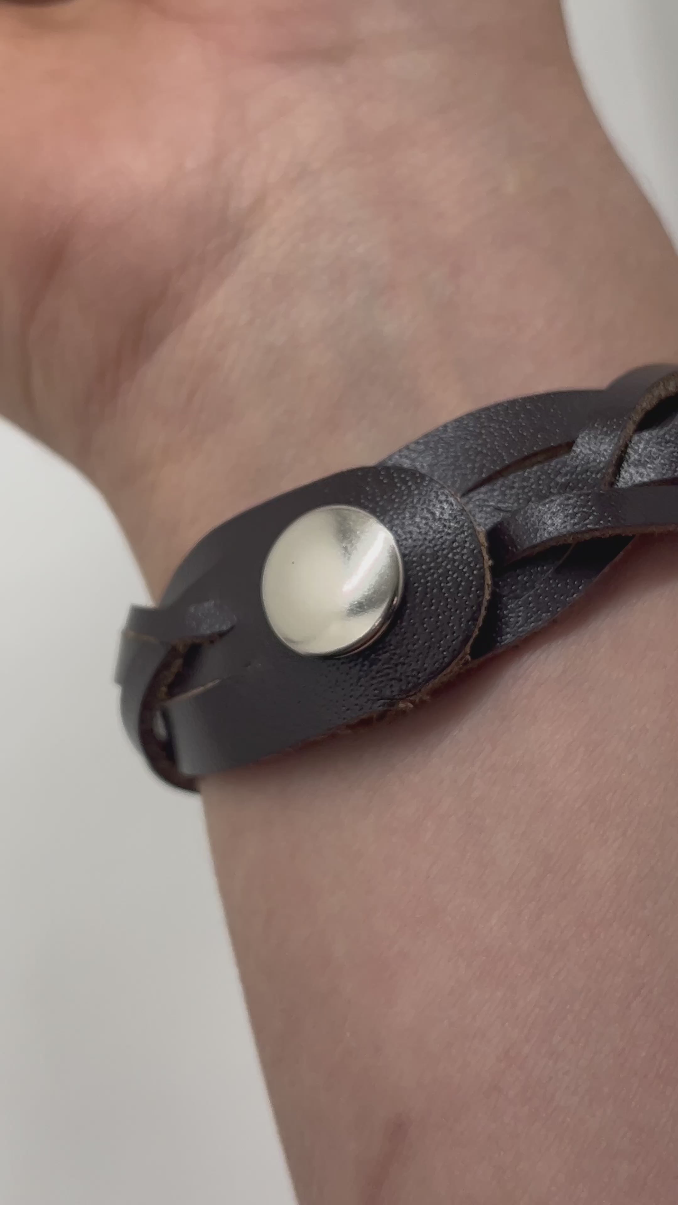 Leather Flower Bracelet - Weaved by hand